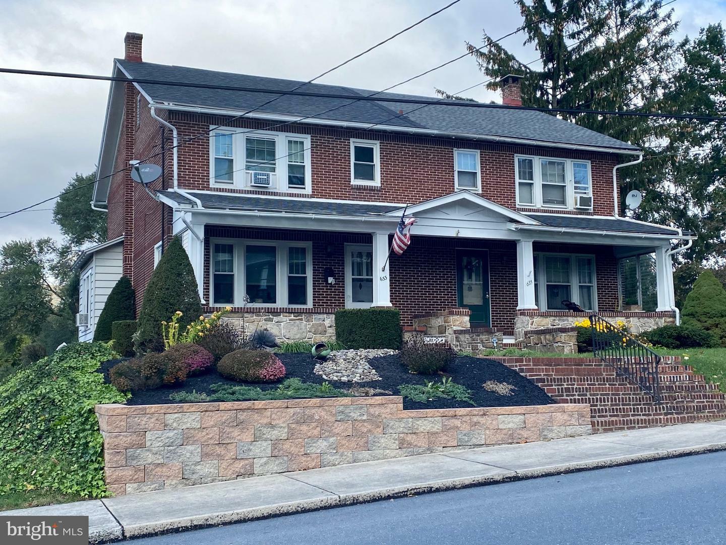 Property Photo: 633 State Street PA 19526