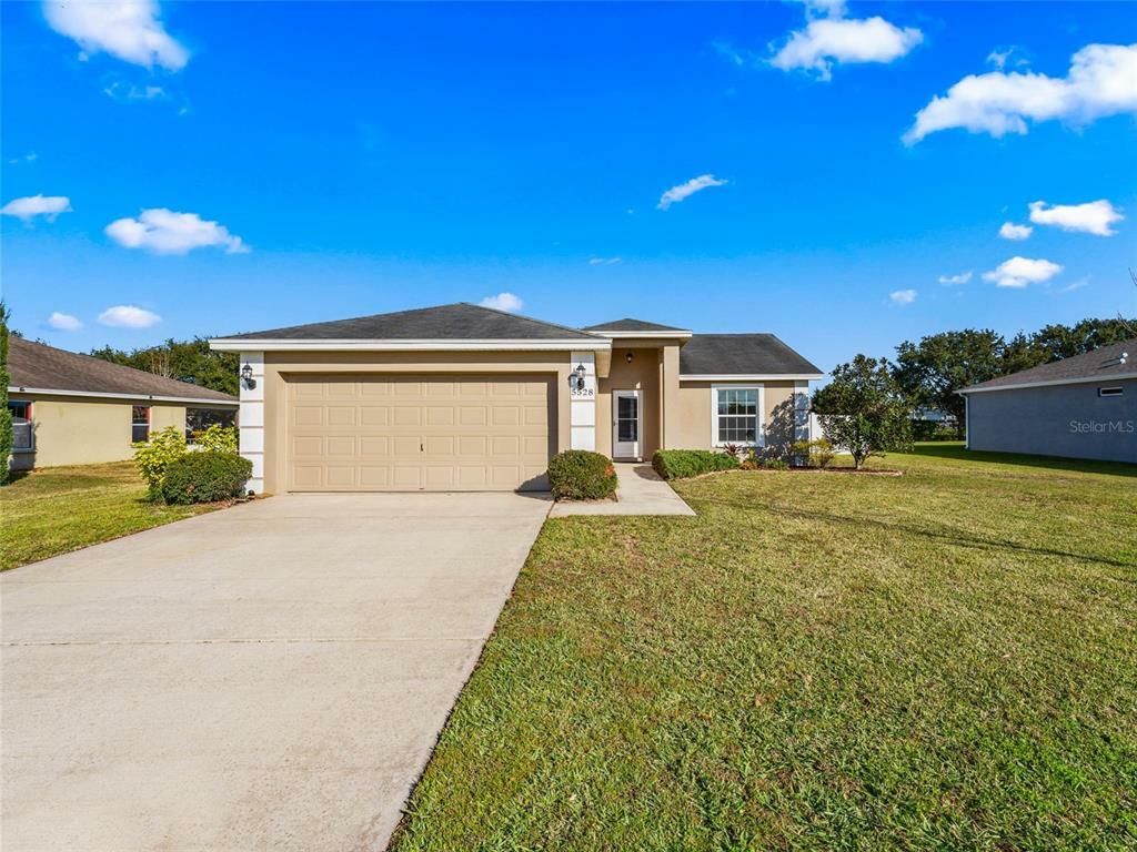 Property Photo:  5528 Great Egret Drive  FL 34748 