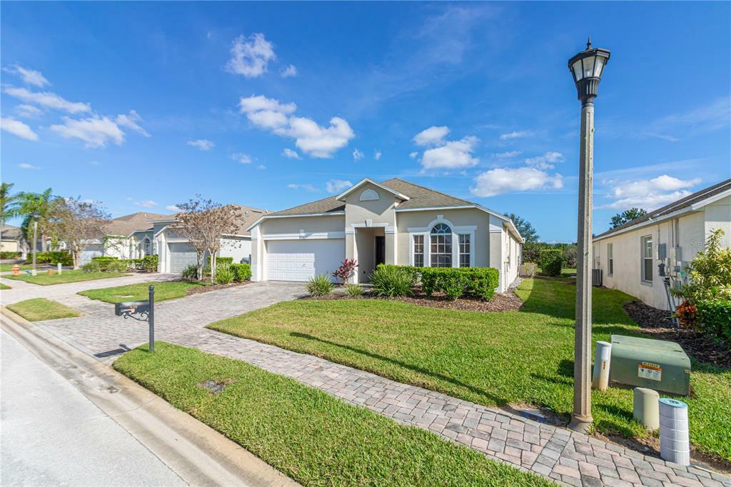 Property Photo:  838 Kildrummy Drive  FL 33896 