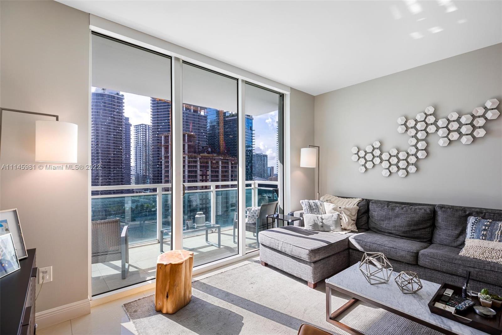 Property Photo:  951 Brickell Ave 2605  FL 33131 