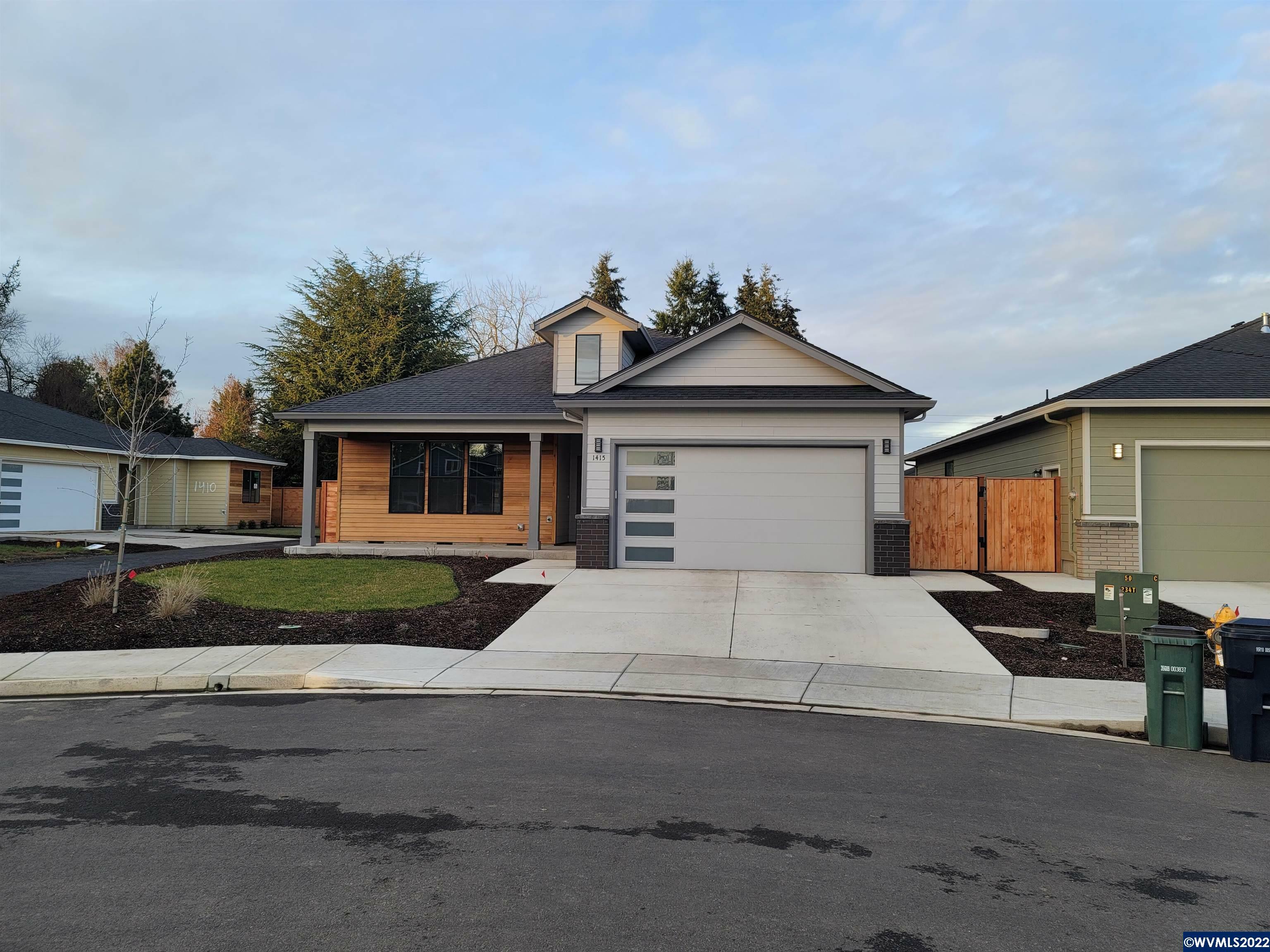 Property Photo:  1415  Natalie Ct  OR 97361 