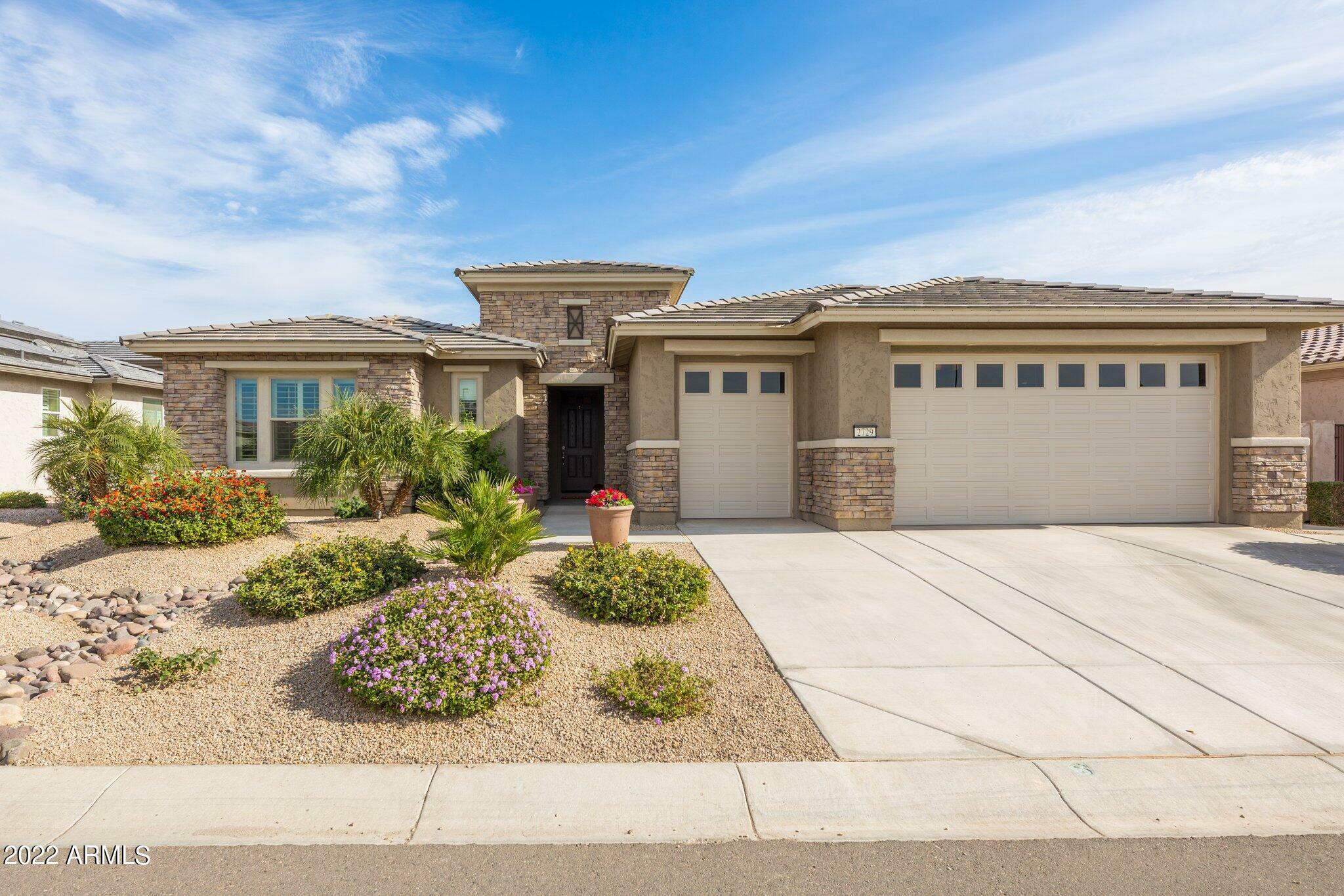 Property Photo:  2729 N 166th Drive  AZ 85395 