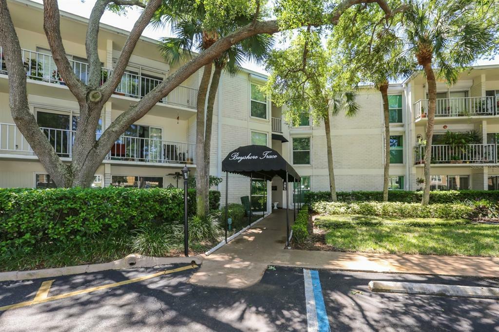 Property Photo:  3325 Bayshore Boulevard B27  FL 33629 