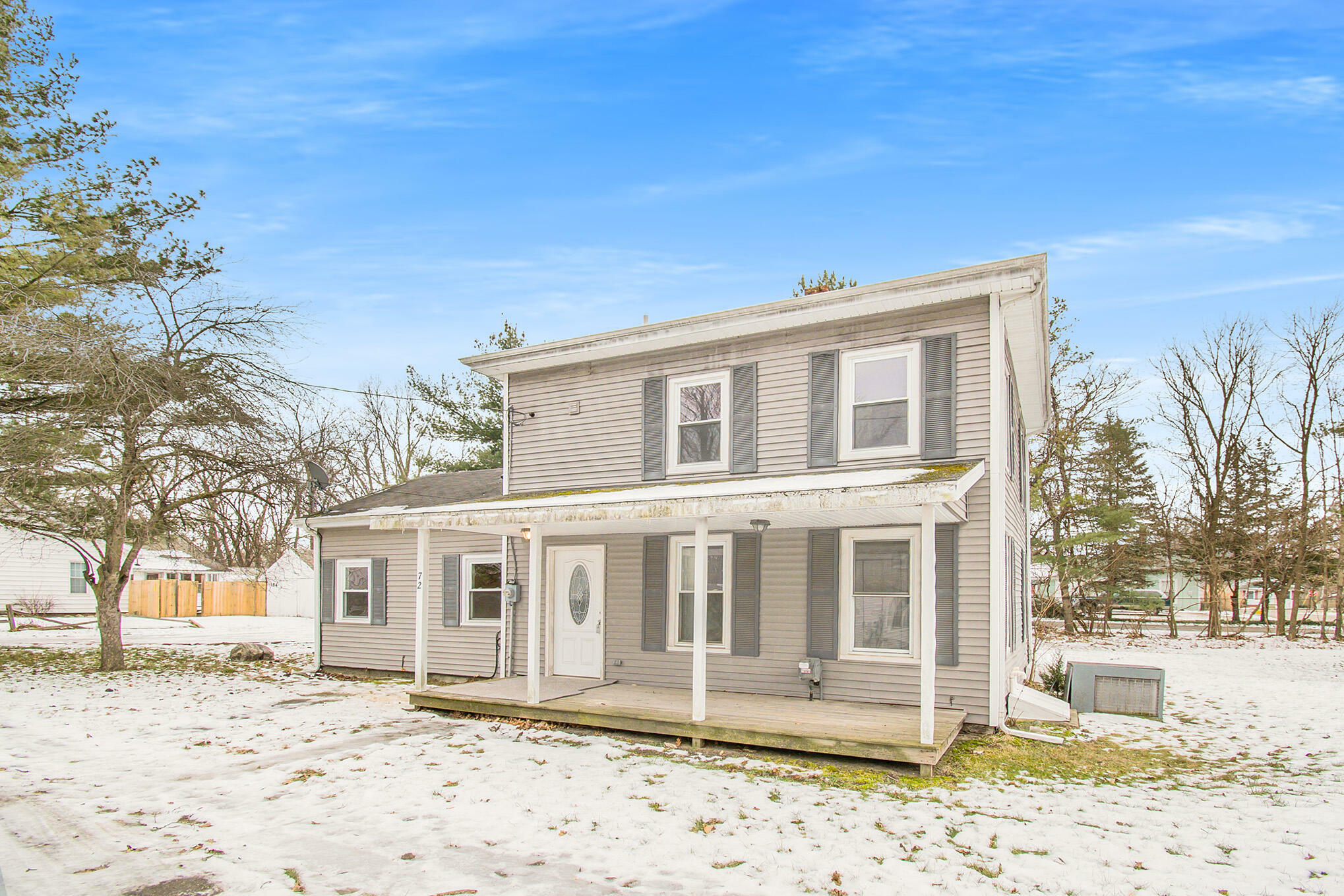 Property Photo:  172 New Street  MI 49053 