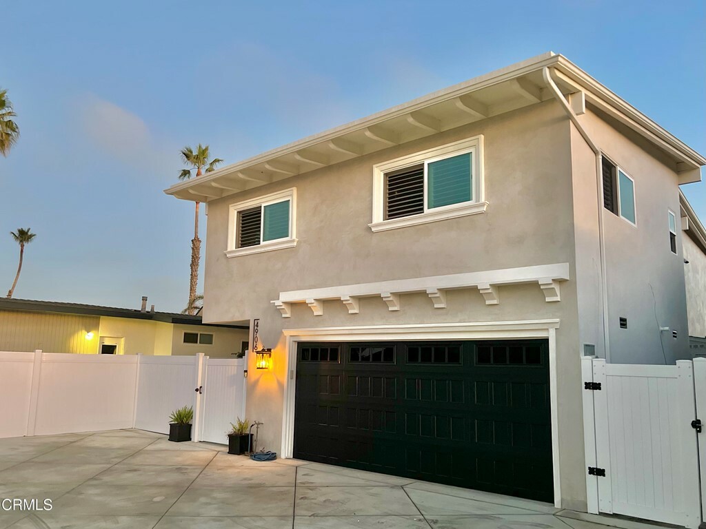 Property Photo:  4906 Marlin Way  CA 93035 