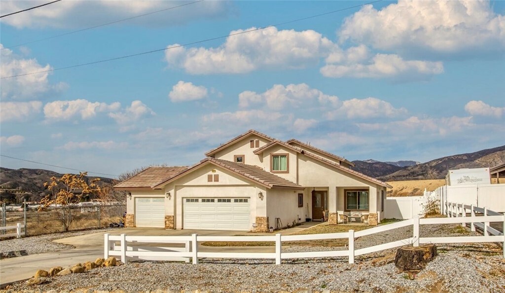 Property Photo:  35404 Oak Glen Road  CA 92399 