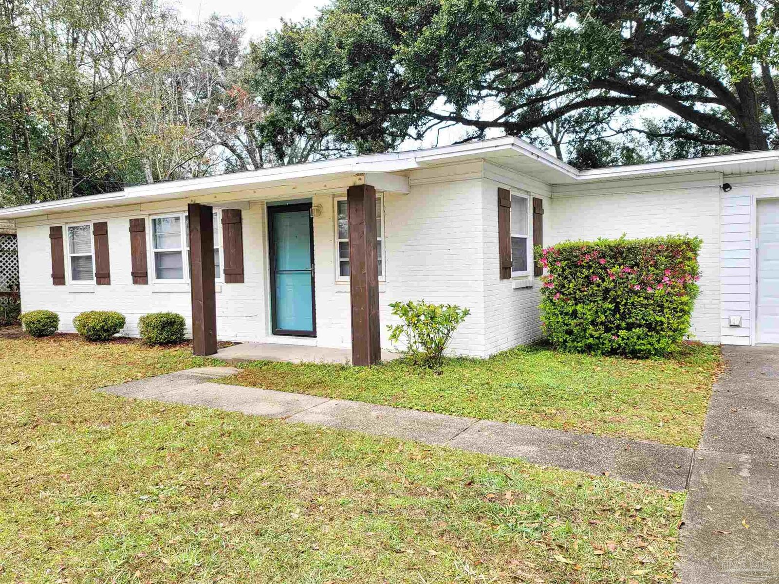 Property Photo: 6708 Flagler Dr FL 32503