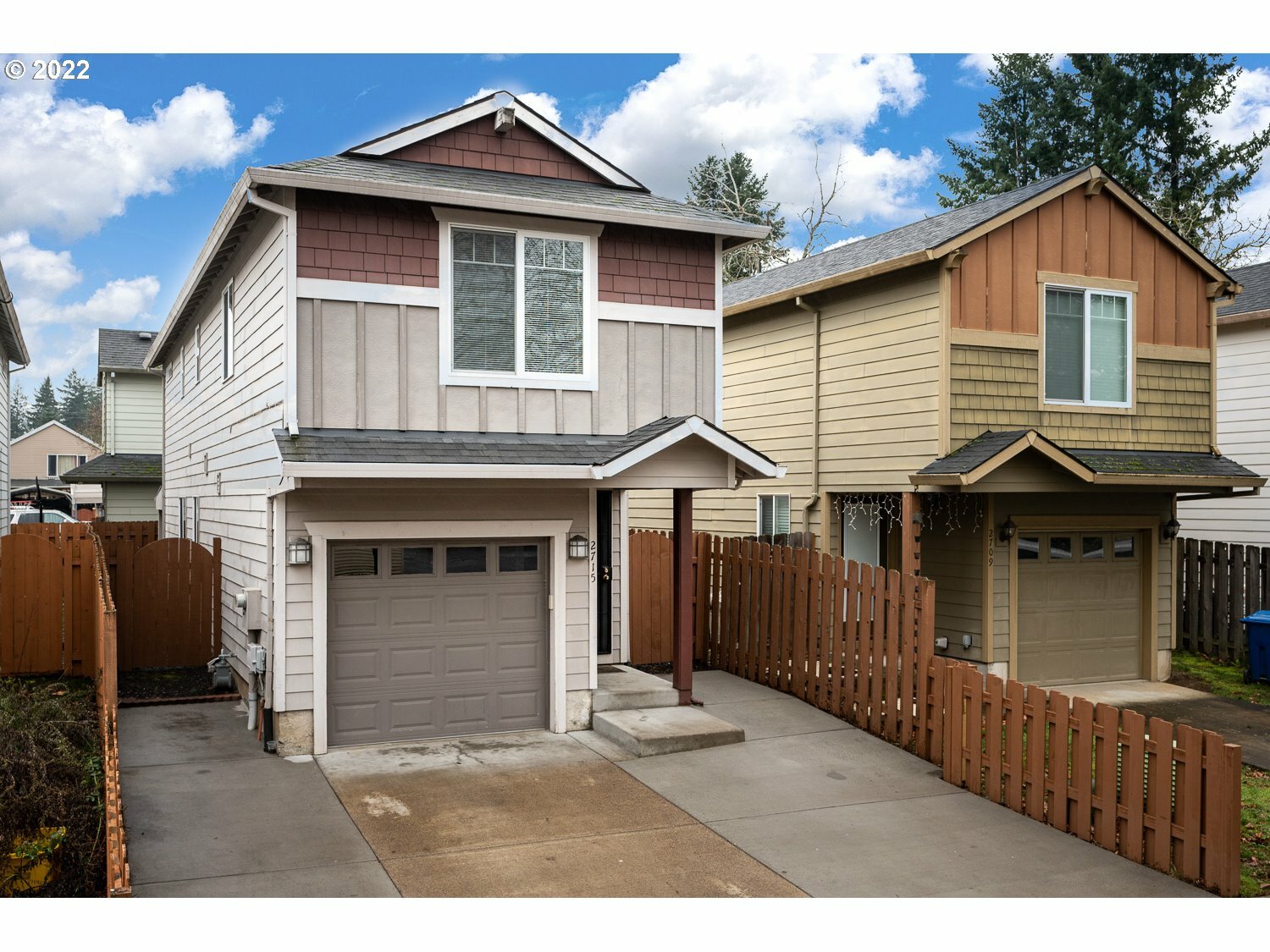 Property Photo:  2715 SE 137th Ave  OR 97236 