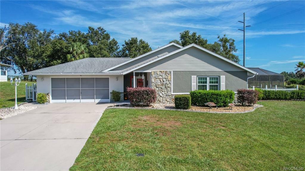 Property Photo:  955 N Foxrun Terrace  FL 34453 