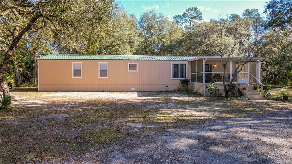 Property Photo:  6156 W Lerchen Court  FL 34446 