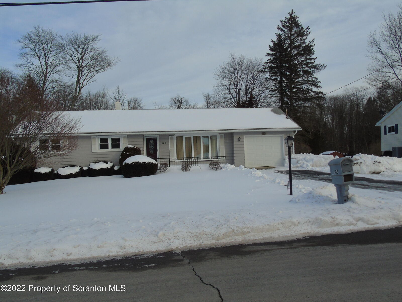 Property Photo:  105 Shady Drive  PA 18444 