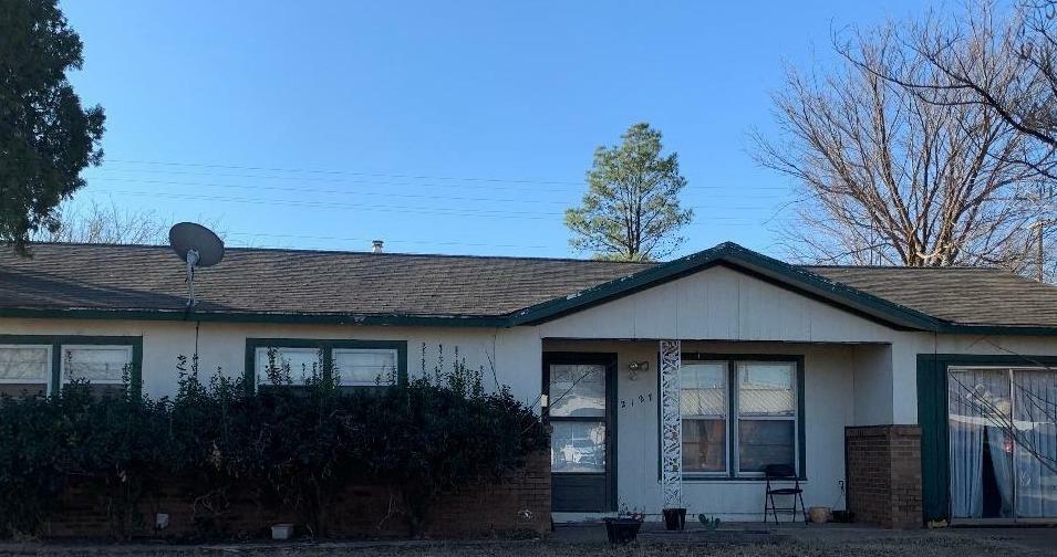 Property Photo:  2127 73rd Street  TX 79423 