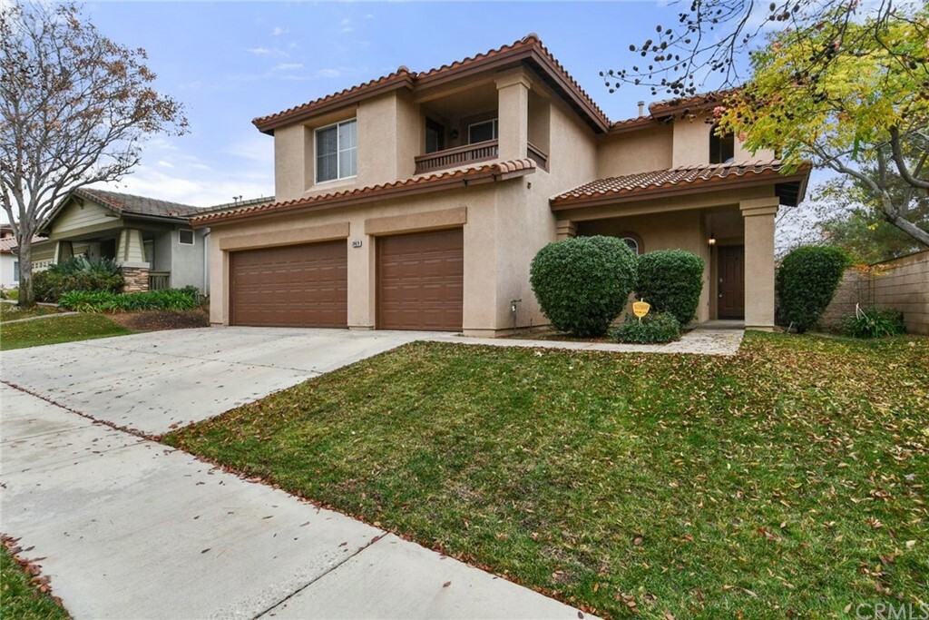 Property Photo: 34619 Fairport Way CA 92399