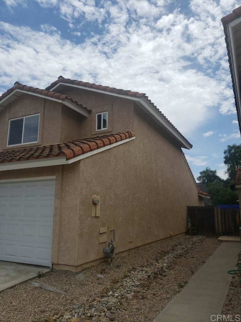 Property Photo:  2524 Royal Saint James Drive  CA 92019 