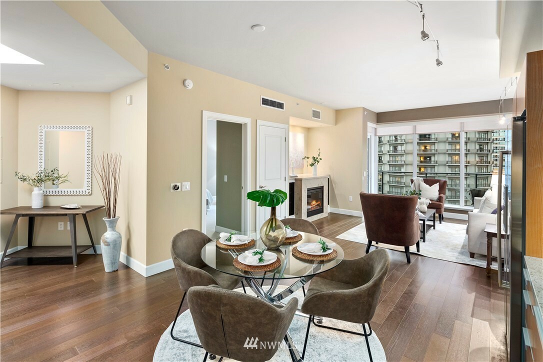 Property Photo: 1920 4th Avenue 1510 WA 98101