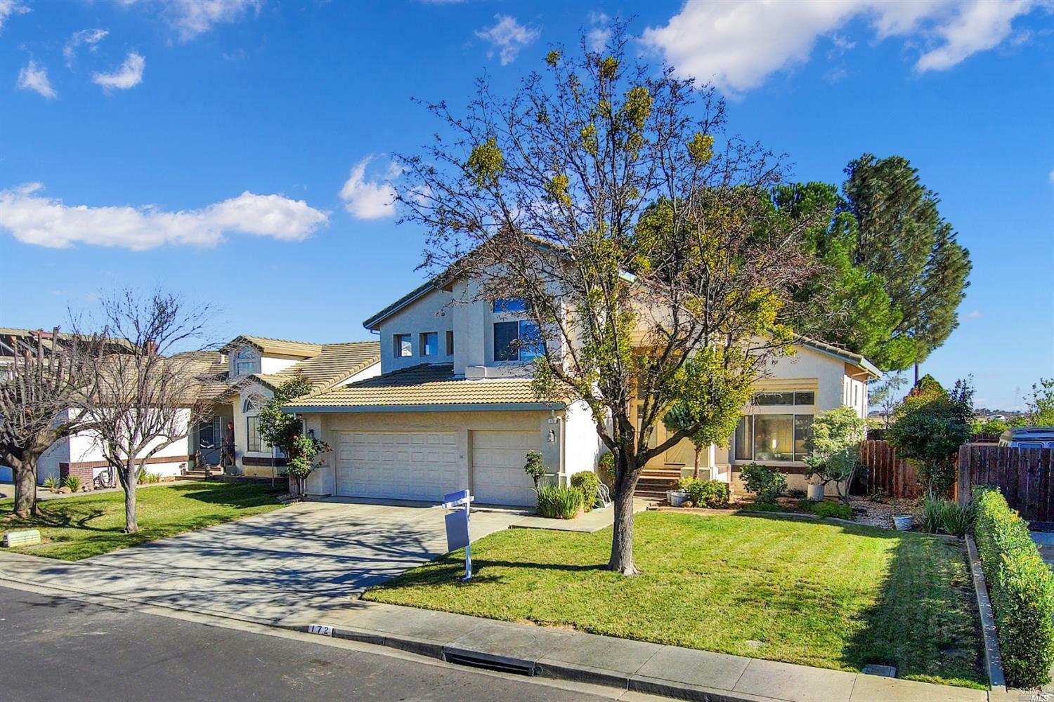 Property Photo:  172 Deerglen Circle Circle  CA 95687 