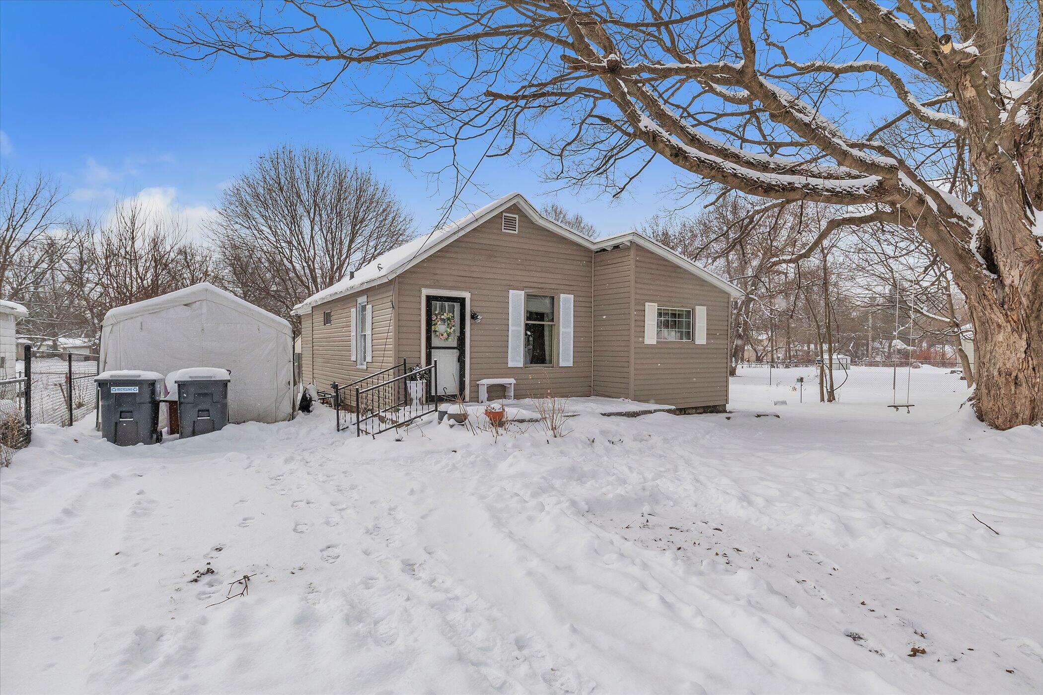 Property Photo:  316 Elizabeth Street  MI 49107 