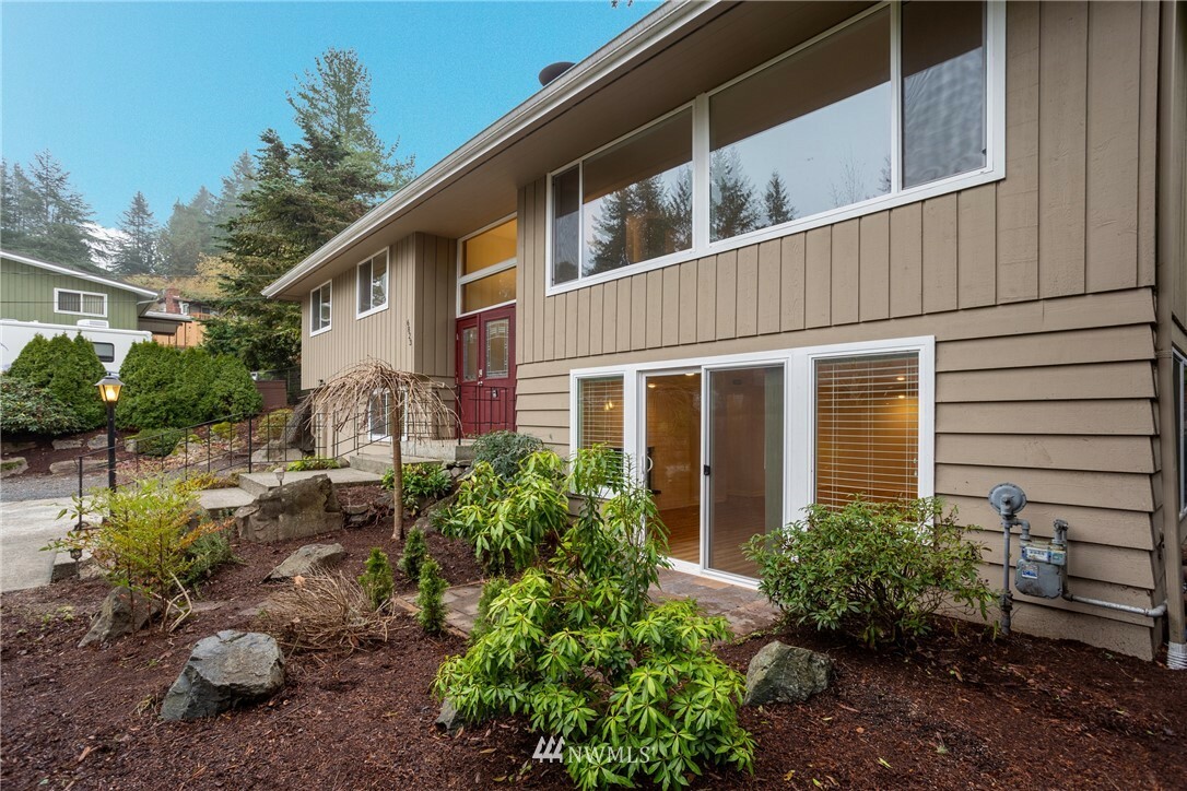 Property Photo:  6823 NE 155th Place  WA 98028 