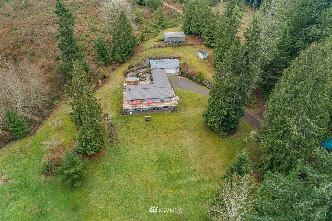 Property Photo:  2000 NE Hard Rock Way  WA 98370 