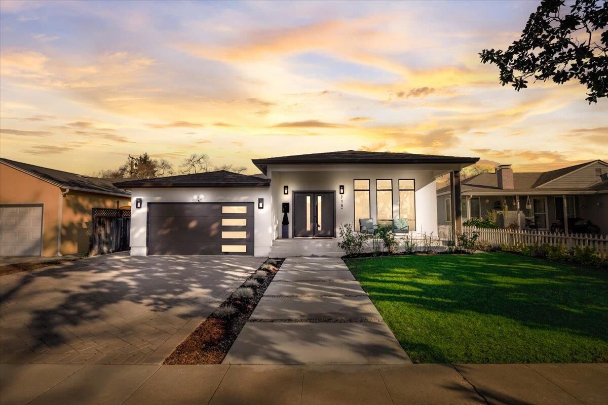 Property Photo:  718 North Redwood Avenue  CA 95128 