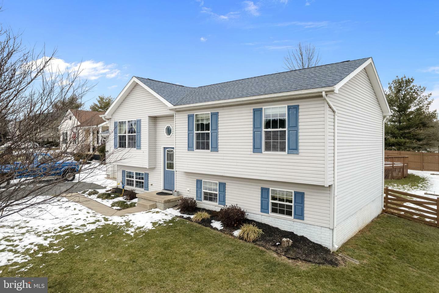 Property Photo: 26 Bugs Court WV 25438