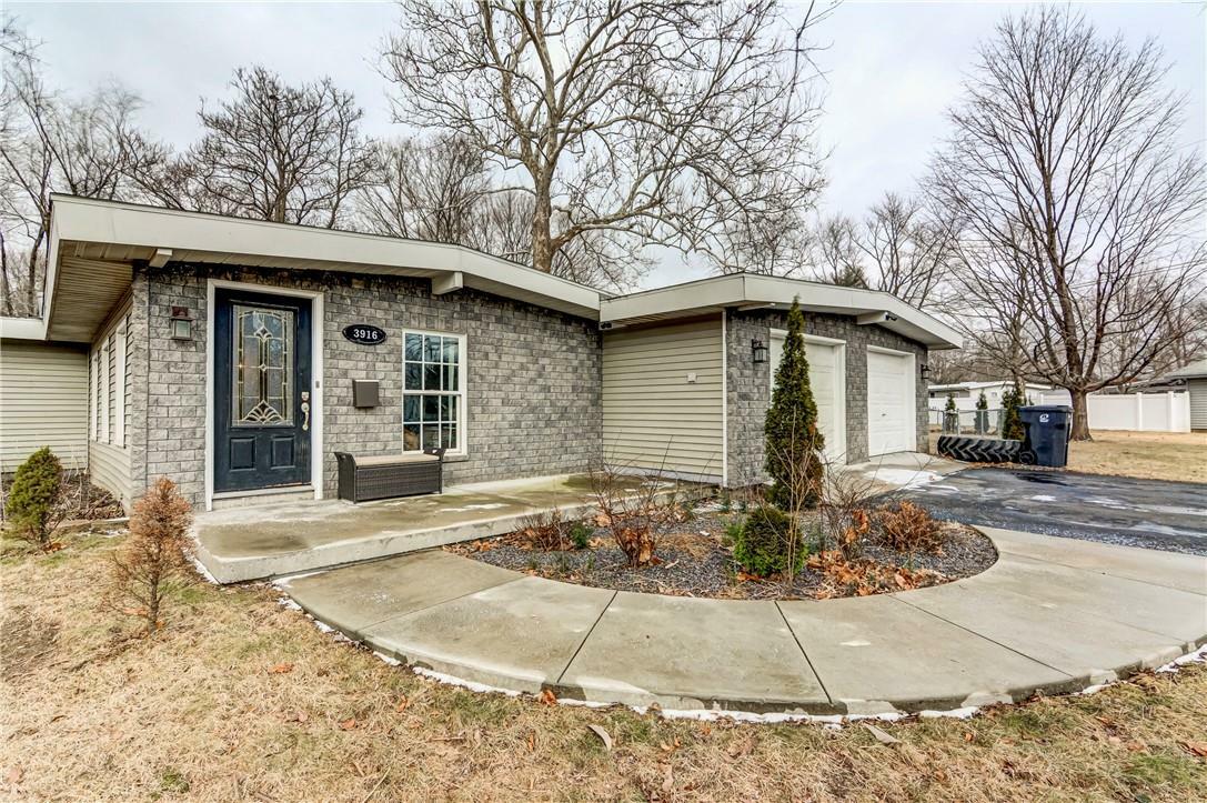 Property Photo:  3916 N Arthur Court  IL 62526 