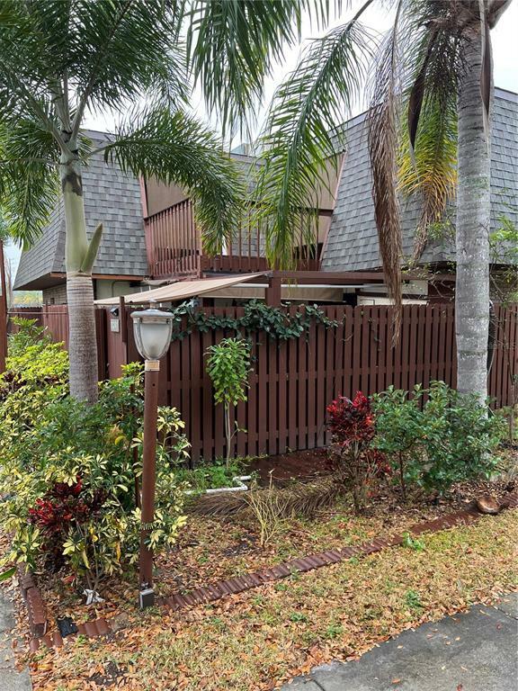 Property Photo: 1928 Cattleya Dr 00 FL 34741