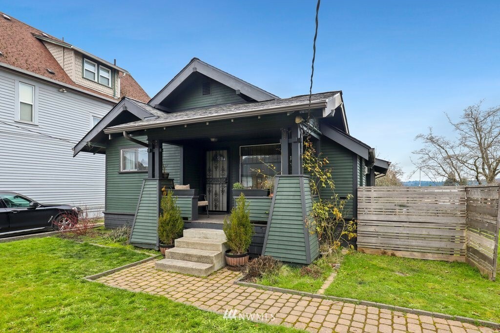 Property Photo: 1518 7th Street WA 98337