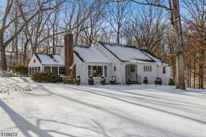 Property Photo:  35 Mendham Rd  NJ 07924 