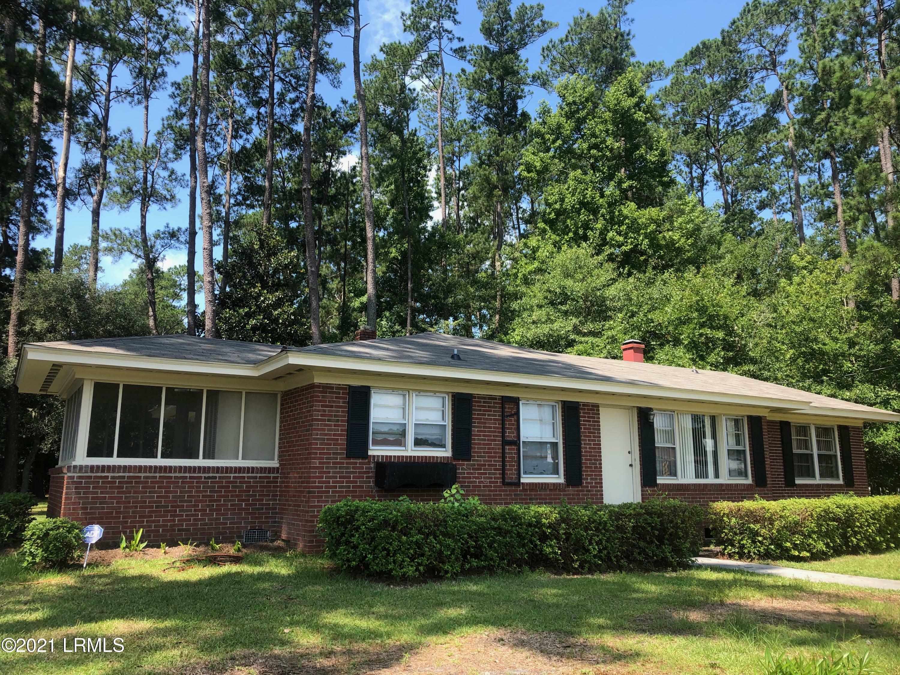 Property Photo:  135 Peachtree Street  SC 29944 