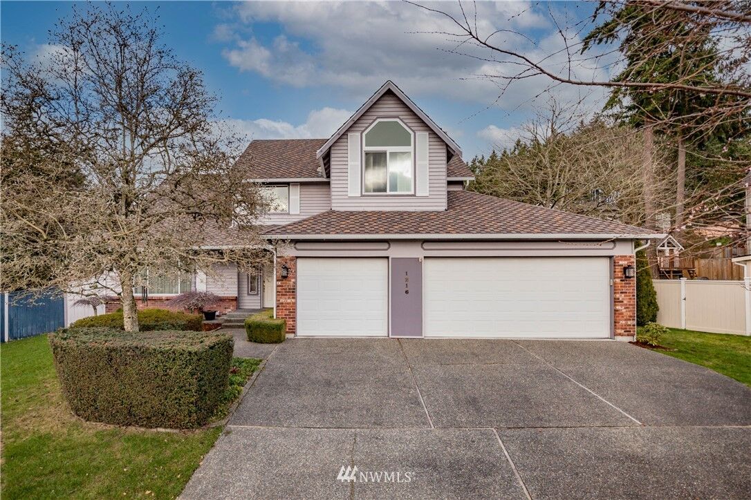 Property Photo:  1216 SW 330th Place  WA 98023 