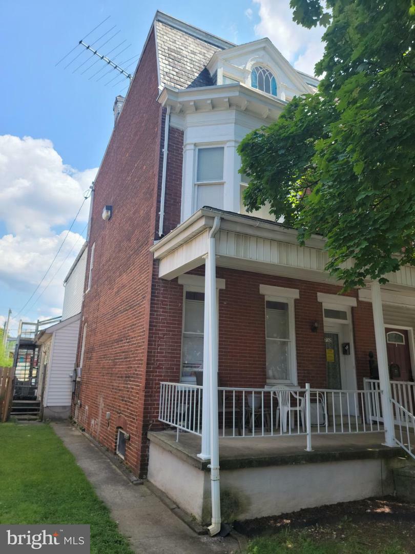 Property Photo:  732 Pennsylvania Avenue  PA 17404 