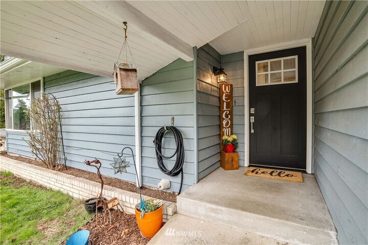Property Photo:  16224 NE 99th Street  WA 98052 