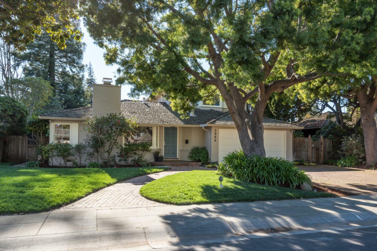 Property Photo:  1566 Hamilton Avenue  CA 94303 