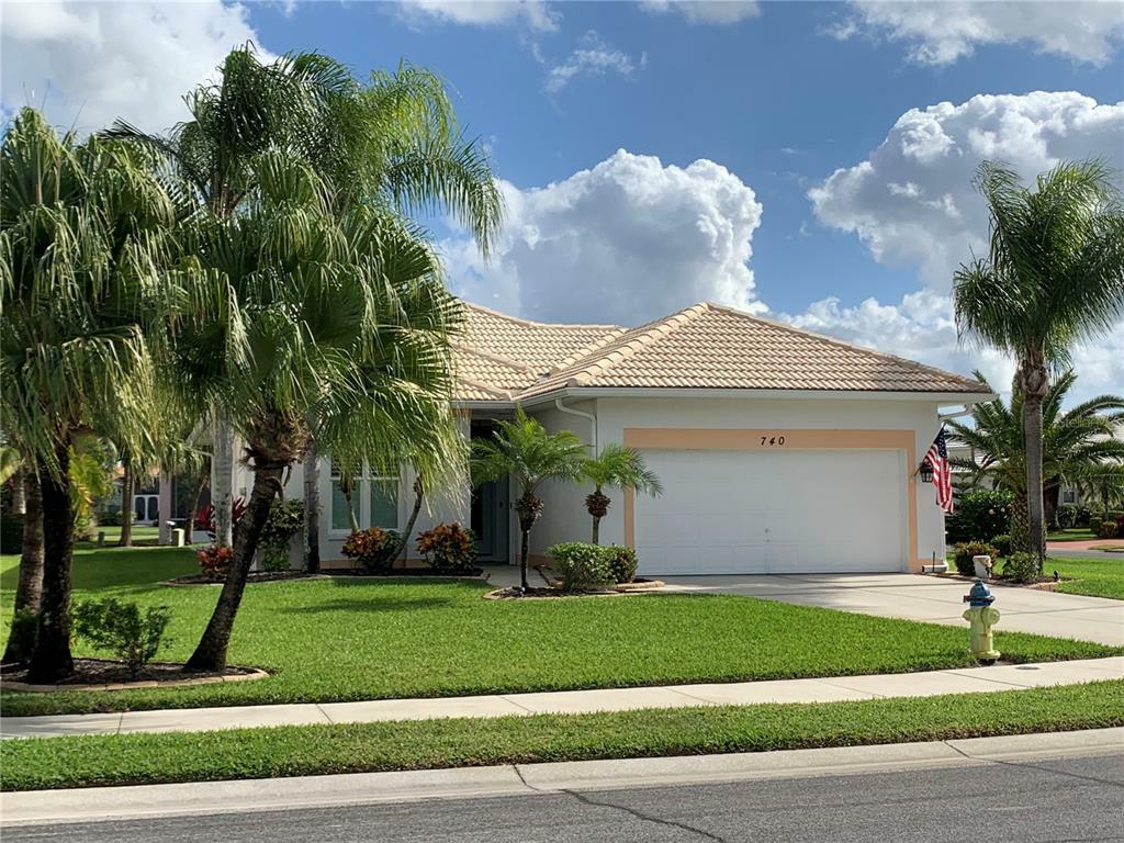 Property Photo:  740 Silk Oak Drive  FL 34293 