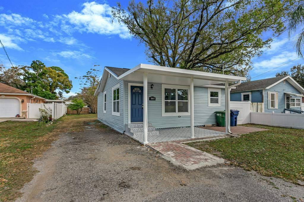 Property Photo:  7015 N Dakota Avenue  FL 33604 