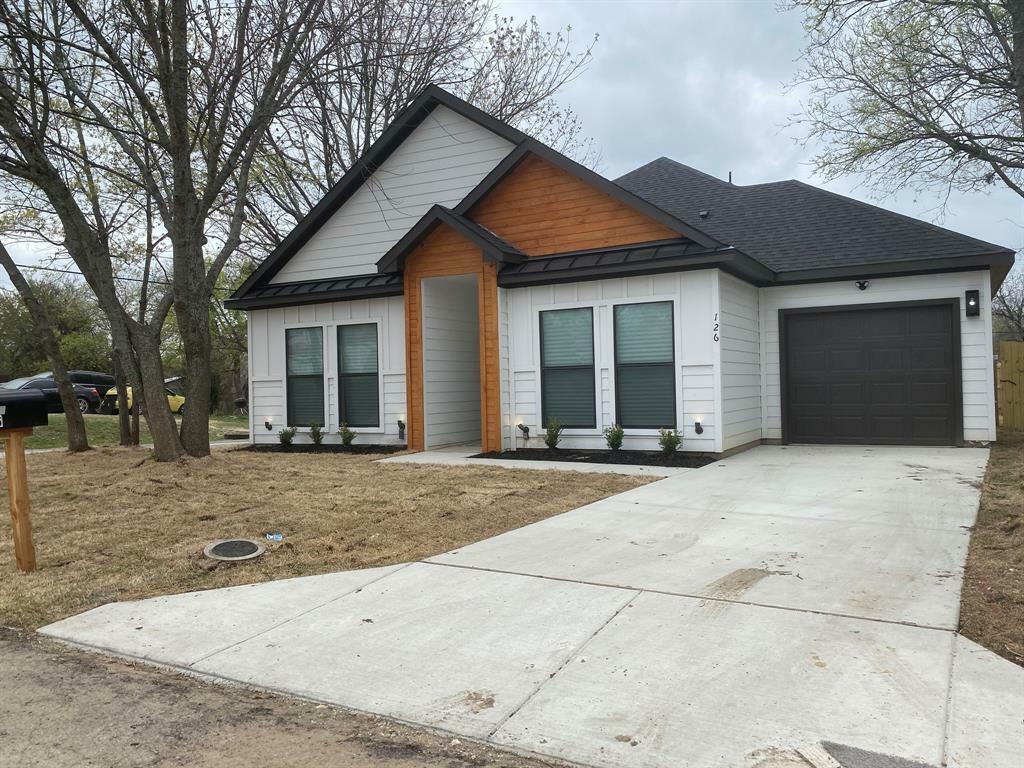 Property Photo: 126 Frierson Street TX 75165