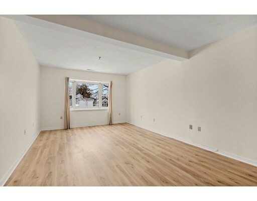 Property Photo:  55 Howland St 2D  MA 01752 