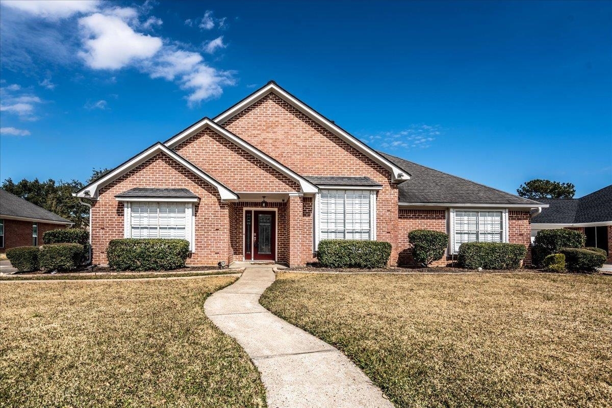 7645 Colonial Drive  Beaumont TX 77707-7509 photo