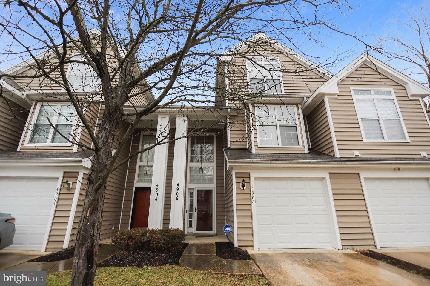 Property Photo:  4906 King Patrick Way  MD 20772 