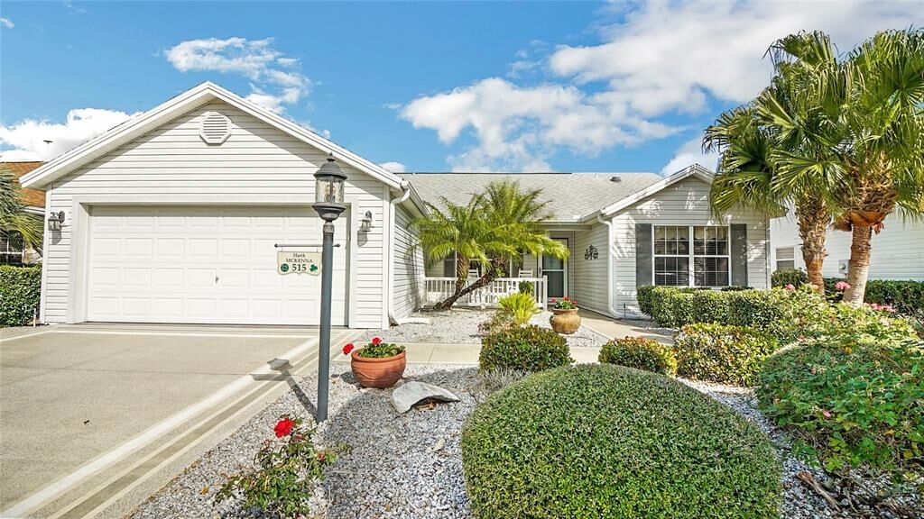 Property Photo: 515 Ambrosia Place FL 32162
