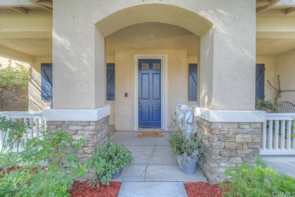 Property Photo:  27925 Breakwater Court  CA 92585 