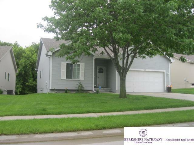 15209 Saratoga  Omaha NE 68116 photo