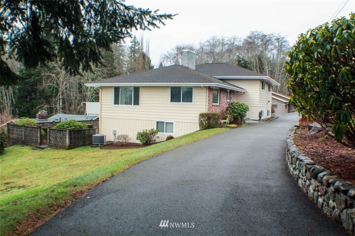 Property Photo:  825 Shamrock Drive  WA 98520 