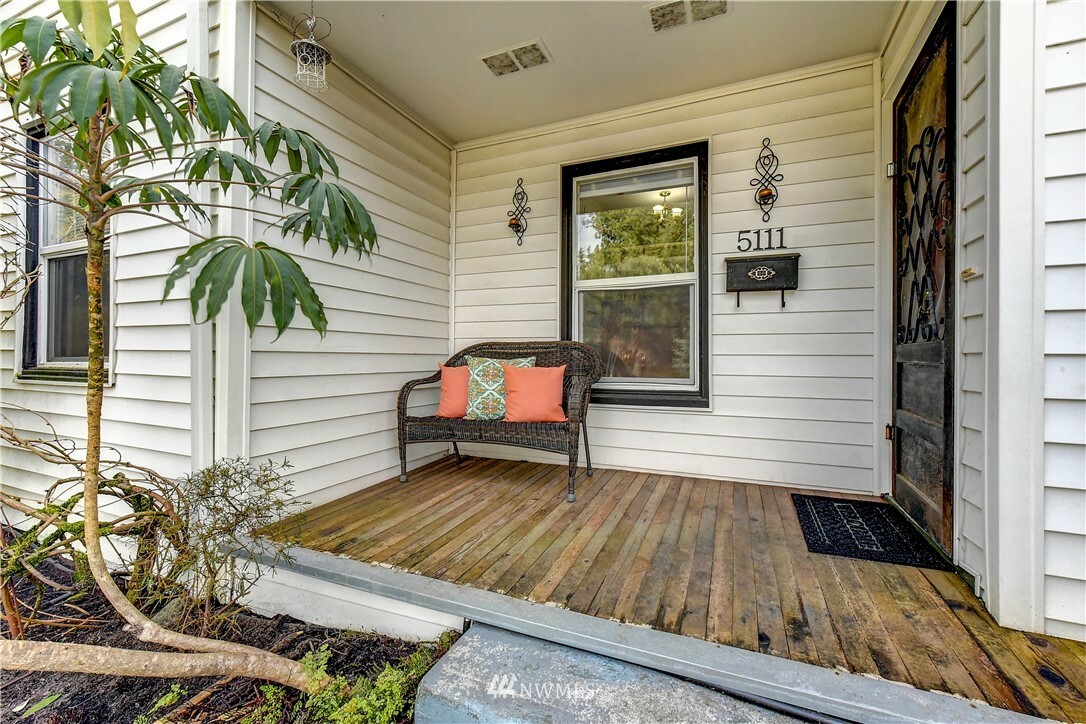 Property Photo: 5111 S. Frontenac St WA 98118