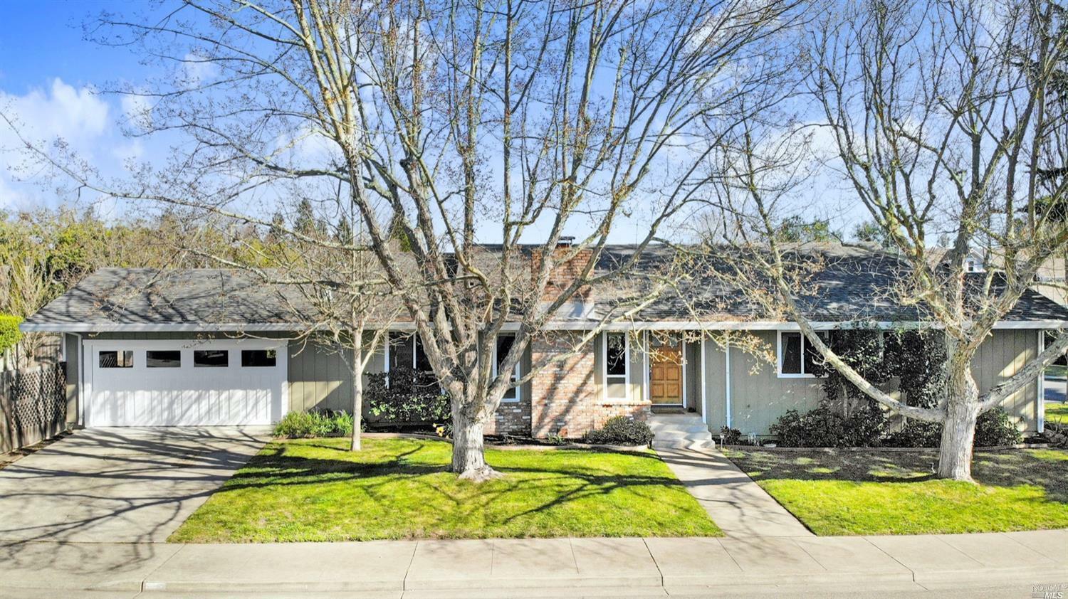 Property Photo:  790 5th Street  CA 95476 