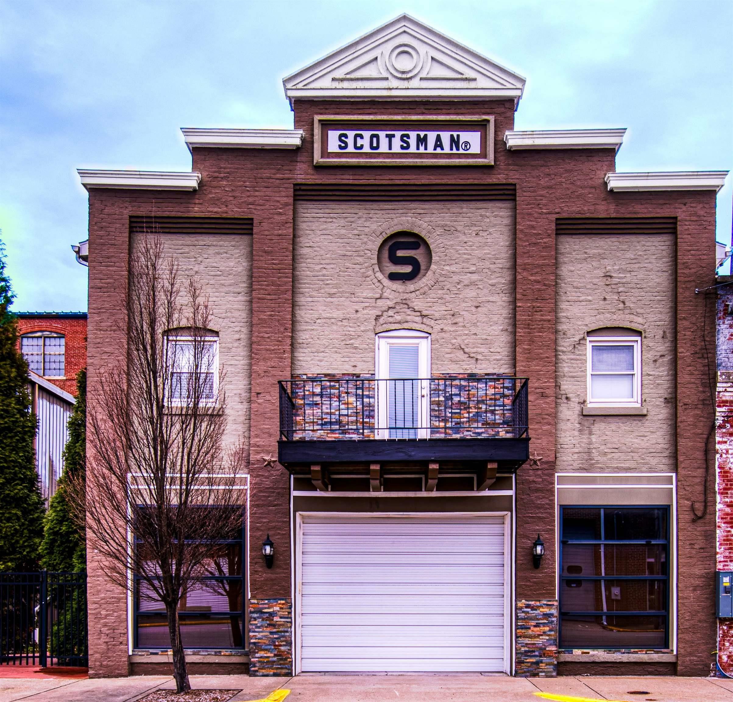 Property Photo: 413 NW Fourth Street IN 47708