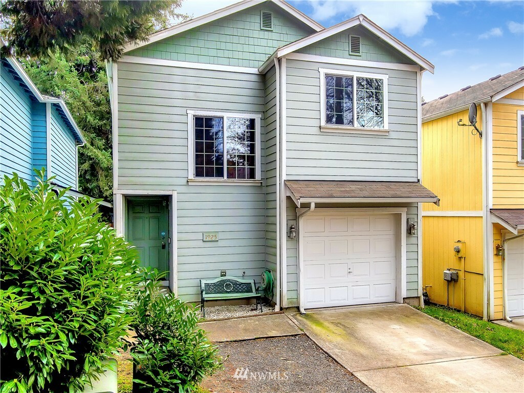Property Photo:  1925 NE Green Glen Lane  WA 98311 