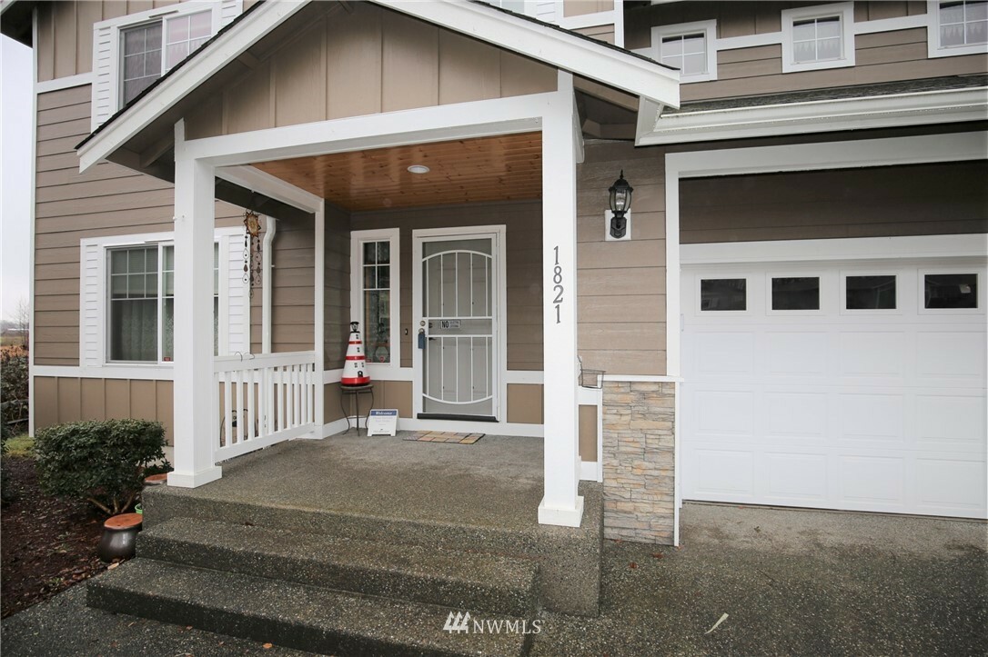 Property Photo:  1821 McKinley Court  WA 98248 