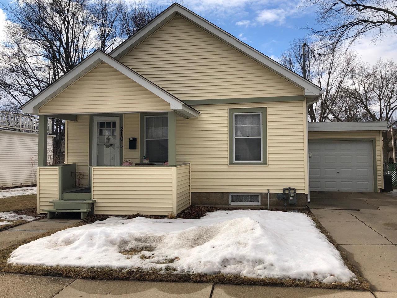 Property Photo: 210 South Randall Ave WI 53545